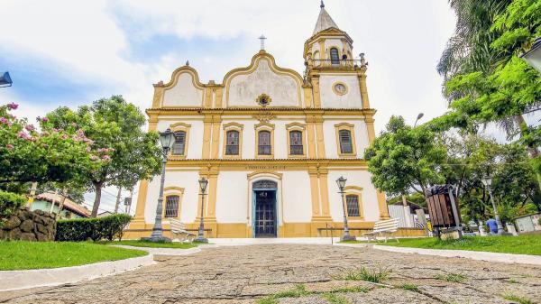 Santana de Parnaíba vai celebrar missa de Corpus com transmissão pela internet