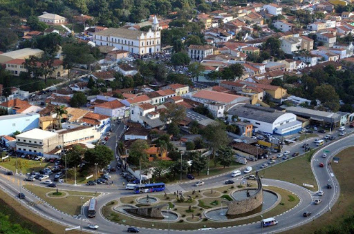 Santana de Parnaíba reforça medidas para o funcionamento de bares, comércio e igrejas 