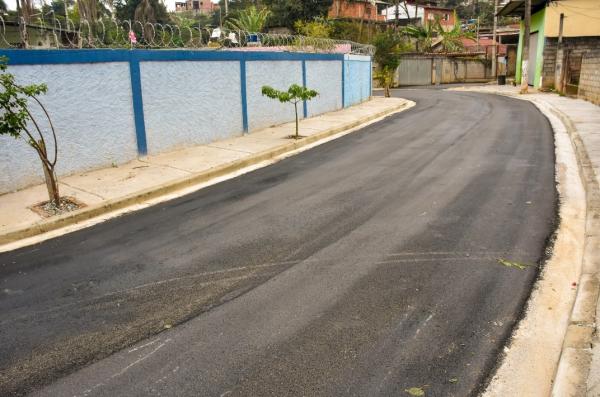 Primeira etapa da obra de pavimentação das ruas do bairro Cimiga é concluída 