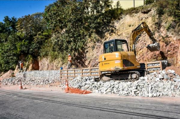 EMEB Aline Cristina está recebendo obra de reforço estrutural 