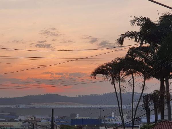 Mais um dia quente e seco em Cajamar com máxima acima de 30º