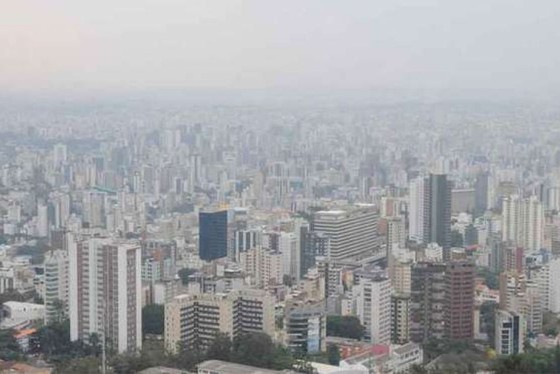 São Paulo pode ter fumaça e chuva preta nesta semana