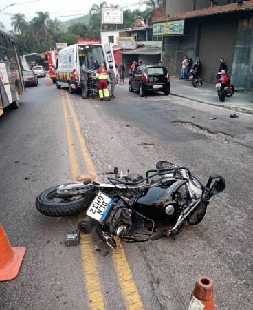 Motociclista sofre grave acidente em trecho da Avenida Tenente Marques no Polvilho