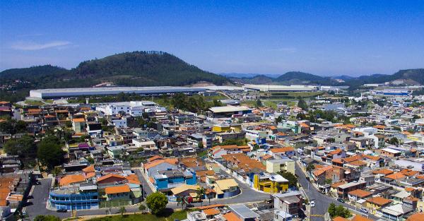 Calor continua durante a semana em SP e temperatura pode bater novo recorde com 35ºC