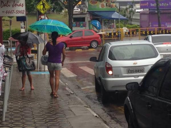 Onda de calor prossegue nesta quinta; chuva a qualquer hora do dia