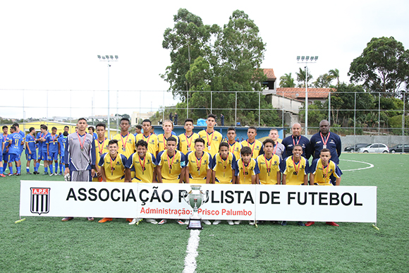 Santana de Parnaíba é vice-campeã da Copa São Paulo de Futebol