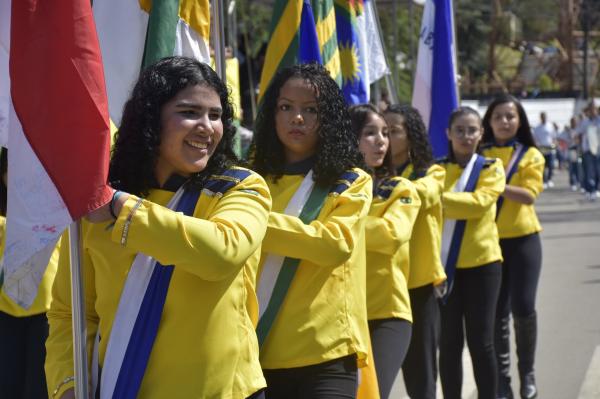 Desfile de 7 de setembro reúne centenas de pessoas em Cajamar