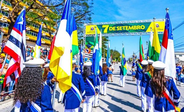 Santana de Parnaíba celebra o 7 de setembro com desfile cívico temático