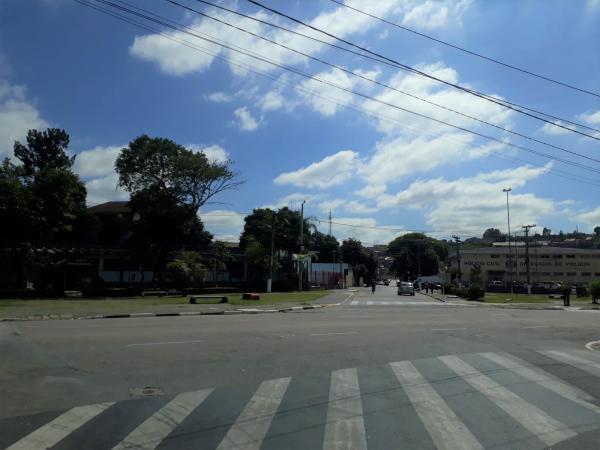 Terça-feira será de tempo firme com sol e calor em Cajamar