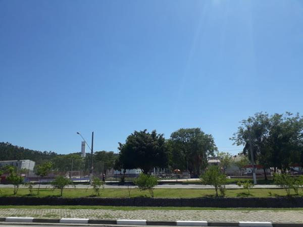 Temperatura deve atingir os 33ºC nesta quinta-feira