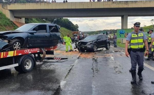 Duas pessoas morrem em acidente na Rodovia dos Bandeirantes