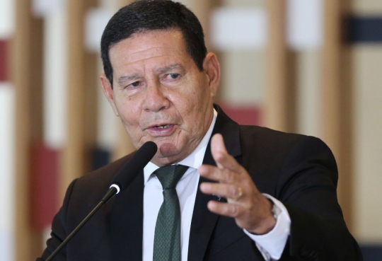 Hamilton Mourão testa positivo para Covid-19