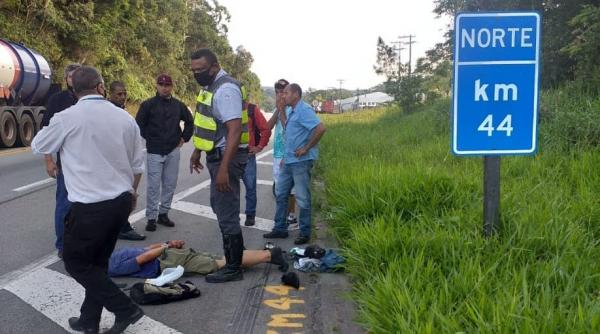 Presos dois assaltantes que atacaram ônibus na Rodovia Edgar Máximo Zambotto