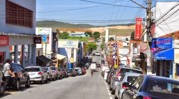 Na fase amarela, comércio abre neste sábado em Cajamar