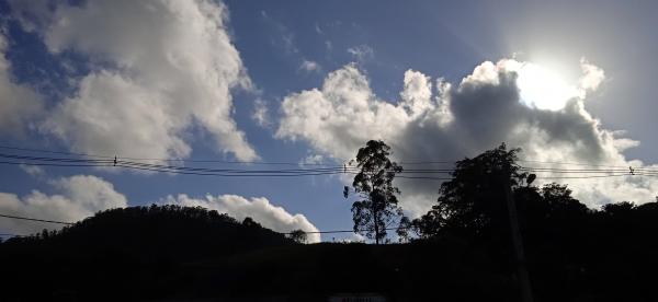 Cajamar amanhece ensolarada nesta quarta-feira, mas frente fria se aproxima