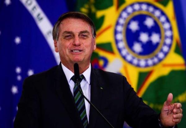 Bolsonaro: Chega de frescura, mimimi, vão ficar chorando até quando?