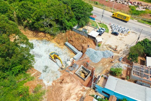 Vila União está recebendo obras de contenção de enchentes 