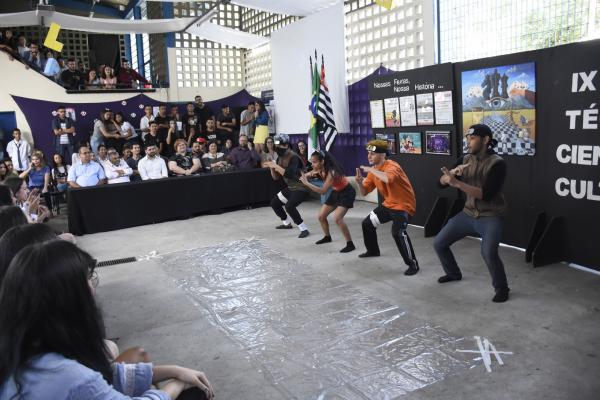 9ª edição da Feira Técnico Científico Cultural acontece na ETEC em Cajamar