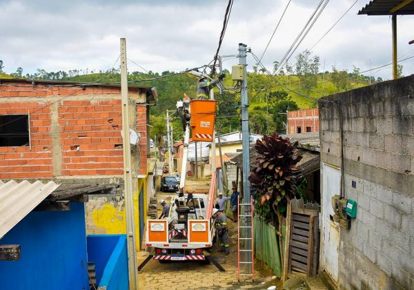 Programa Ilumina Cajamar instala novos pontos de iluminação