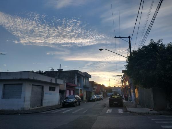 Sol aparece e diminui sensação de frio nesta quarta-feira em Cajamar