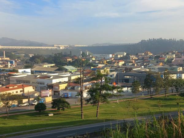 Cajamar tem quinta-feira de sol e aumento de temperaturas à tarde