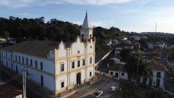 Santana de Parnaíba divulga programação de Corpus Christi sem tradicional procissão com tapetes decorativos