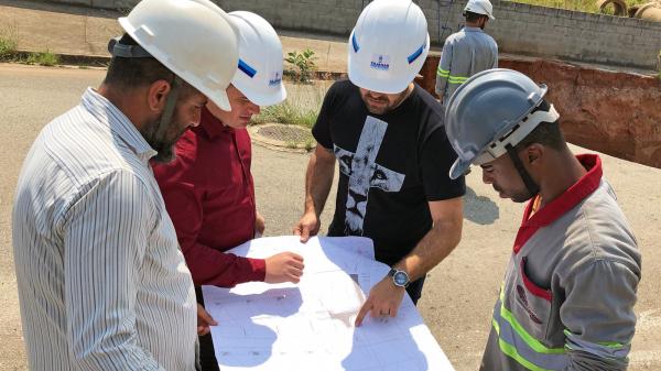 Prefeitura inicia operação para tapar cratera no bairro do Portal dos Ipês, em Cajamar