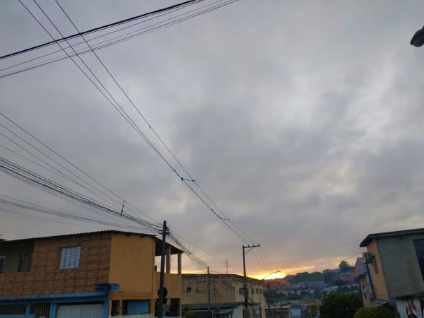 Segunda amanhece fria e deve ter tarde de temperaturas amenas com sol em Cajamar