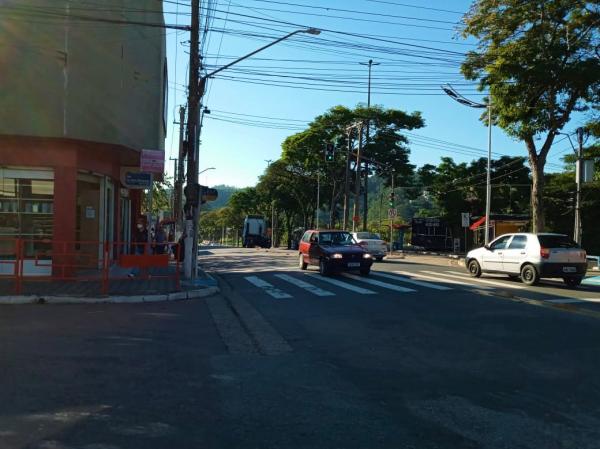 Semana começa com sol, tempo seco e aumento da temperatura em Cajamar