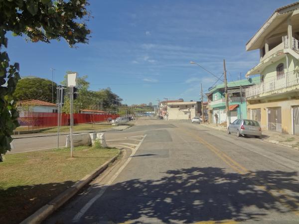 Semana começa com tempo seco e temperatura em queda na região de Cajamar