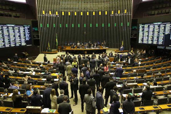 Câmara pode votar ampliação do porte de armas de fogo no país