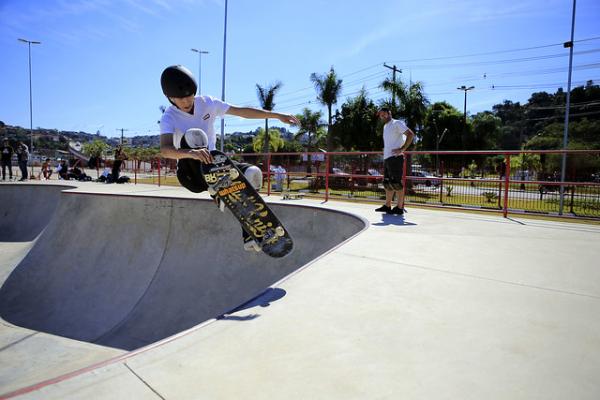 Prefeitura de Franco da Rocha oferece aulas gratuitas de skate 