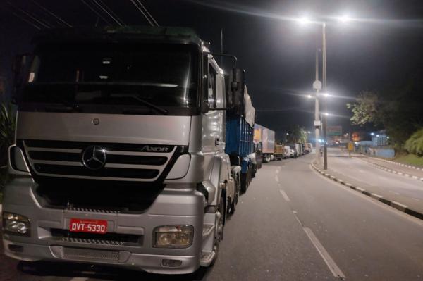 Manifestações de caminhoneiros foram registradas em rodovias de SP 