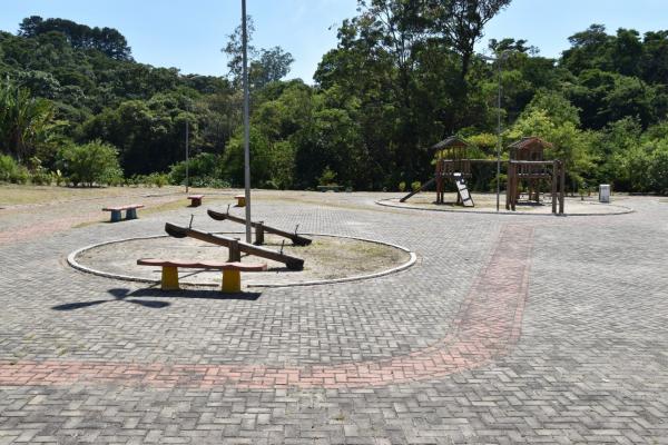 Moradores agradecem limpeza da Praça Sidnei Magagnini, no Paraíso