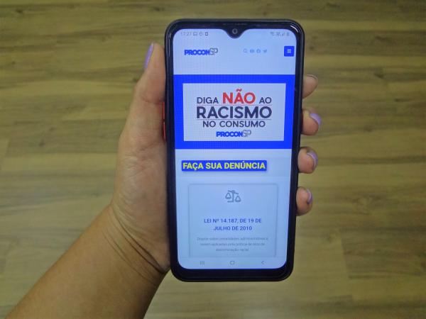 Procon-SP cria canal para receber denúncias de casos de racismo no comércio 