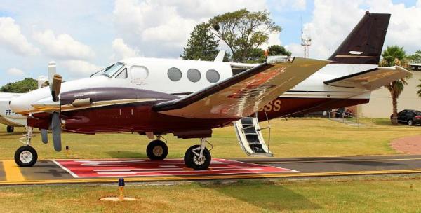 Corpo é encontrado perto de avião de pequeno porte que saiu de Jundiaí e caiu na Serra da Cantareira