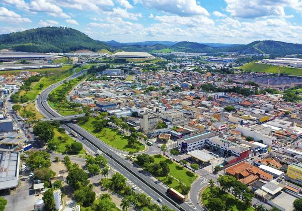 Terça-feira será de sol, com temperaturas amenas em Cajamar