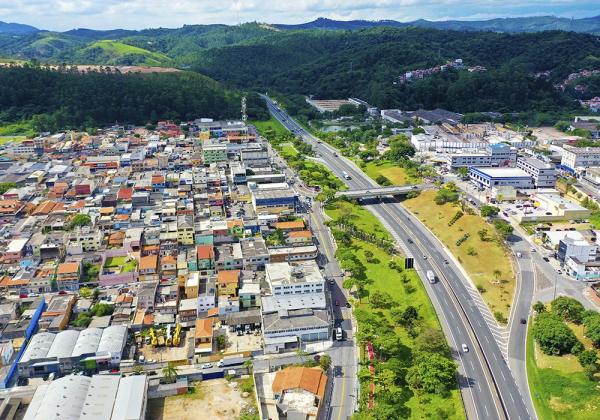 Massa de ar seco ganha força e temperatura se eleva em São Paulo