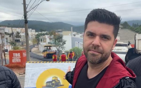 Prefeito Danilo Joan acompanha revitalização no Portal dos Ipês