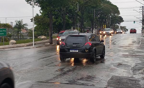 Frente fria se intensifica nesta sexta-feira em Cajamar; confira