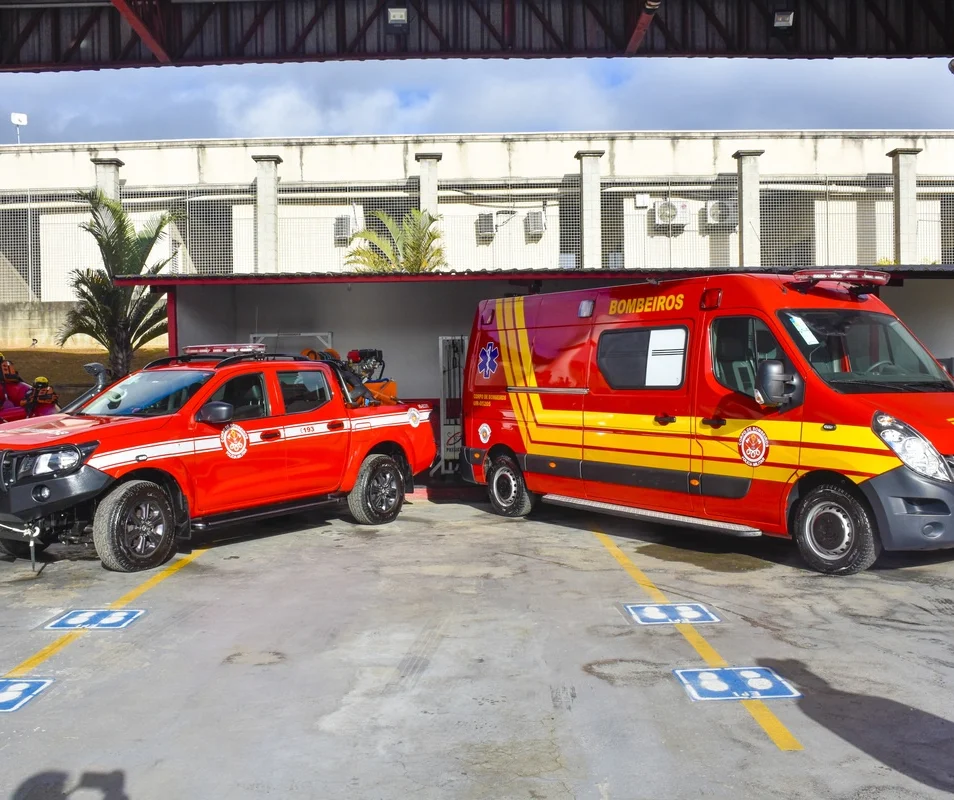 Cajamar recebe três novas viaturas para o Corpo de Bombeiros