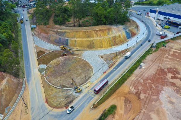 Rotatória na nova avenida José Marques Ribeiro está em fase final