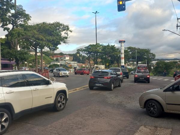 Manhã com muitas nuvens em Cajamar e Grande São Paulo 