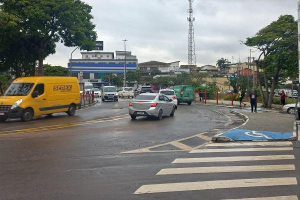 Amanhecer com termômetros em 17ºC em Cajamar e nas cidades da região