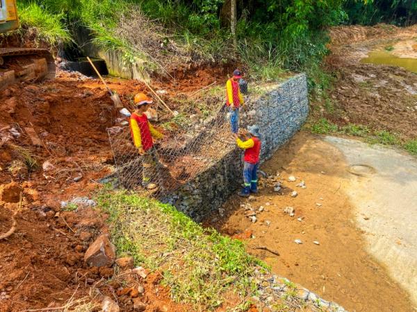 Danilo Joan anuncia 11 obras emergenciais de contenção de enchentes