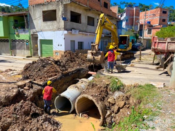 Prefeitura de Cajamar realiza obra de drenagem no bairro Olaria