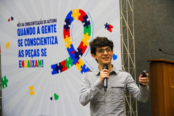 Prefeitura realiza palestra em comemoração ao Dia Mundial da Conscientização do Autismo