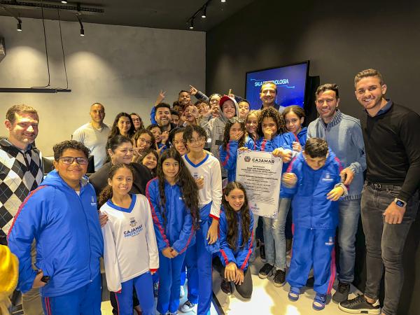 Cajamar inaugura mais uma Sala de Tecnologia para alunos do Colégio do Futuro