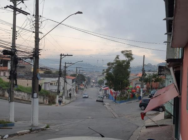 Segunda-feira tem garoa e máxima de 18°C em Cajamar