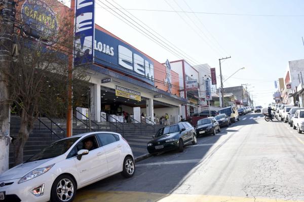 Tarde de quarta-feira (12) segue com céu claro e temperaturas em elevação